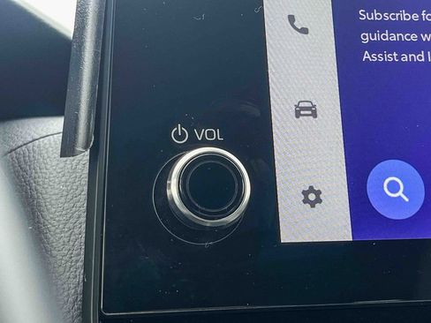 Used 2024 Toyota Grand Highlander XLE image 28