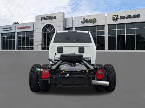 New 2025 RAM 3500 Tradesman w/ Chrome Appearance Group image 4