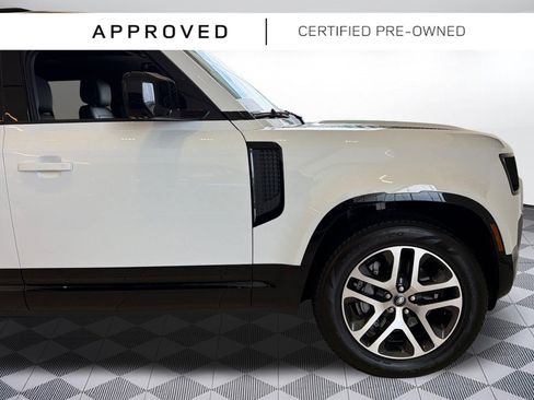 Used 2025 Land Rover Defender 130 X-Dynamic SE AWD/4WD image 37
