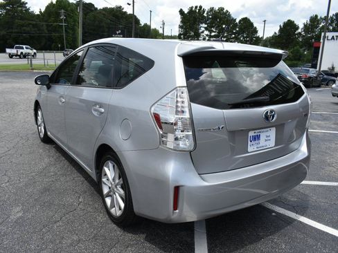 Used 2012 Toyota Prius V Five FWD image 8
