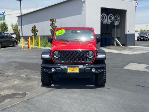 Used 2025 Jeep Wrangler Unlimited Sport AWD/4WD image 8