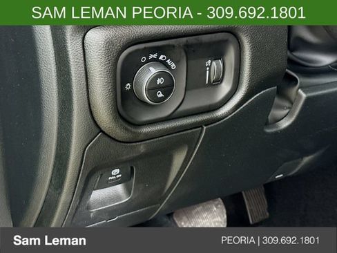 New 2026 RAM 1500 Express AWD/4WD image 10