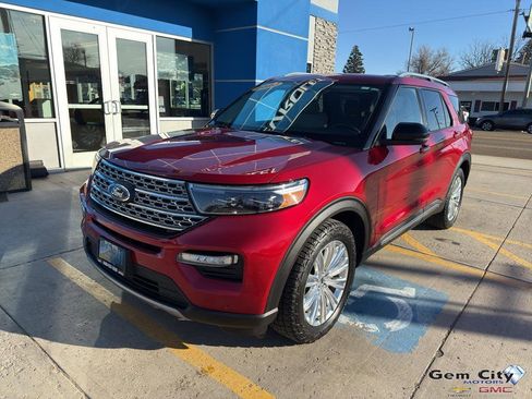 Used 2020 Ford Explorer Limited w/ Class III Trailer Tow Package image 2