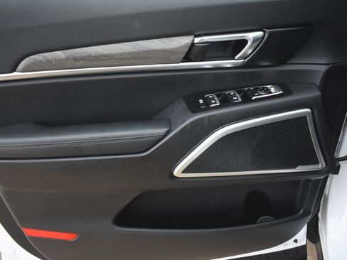 Used 2022 Kia Telluride EX w/ EX Premium Package FWD image 10