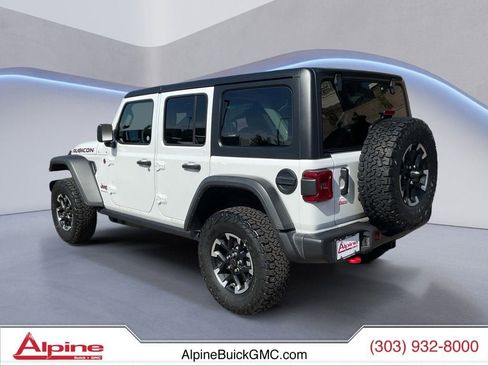 Used 2026 Jeep Wrangler Unlimited Rubicon AWD/4WD image 2