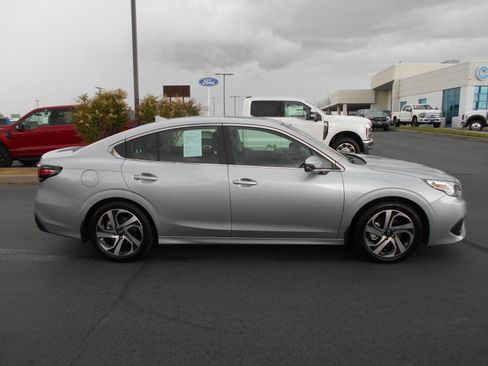 Used 2020 Subaru Legacy Limited image 3