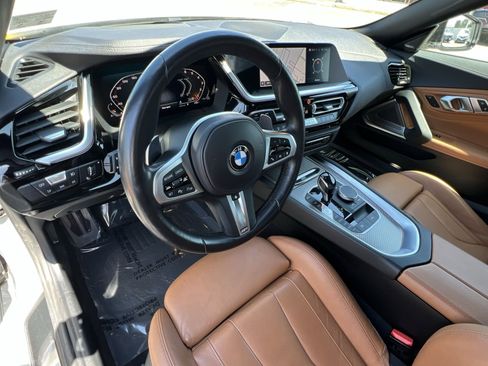 Used 2021 BMW Z4 M40i RWD image 24