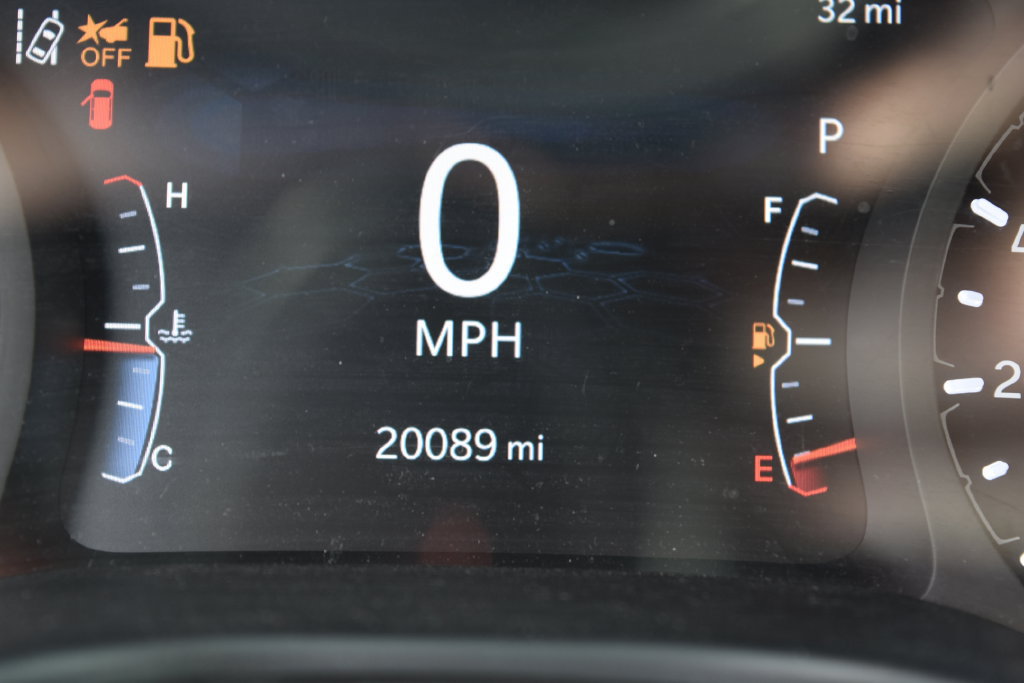 Used 2023 Jeep Compass Latitude w/ Convenience Group AWD/4WD image 16