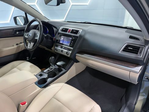 Used 2017 Subaru Outback 2.5i Limited AWD/4WD image 26