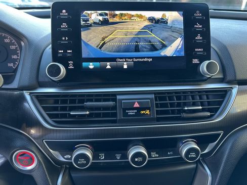 Used 2022 Honda Accord Sport image 16