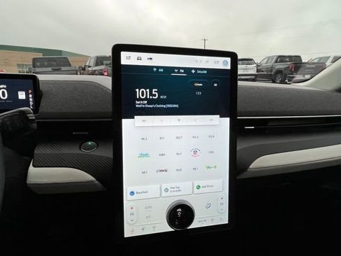 Used 2022 Ford Mustang Mach-E Premium image 36