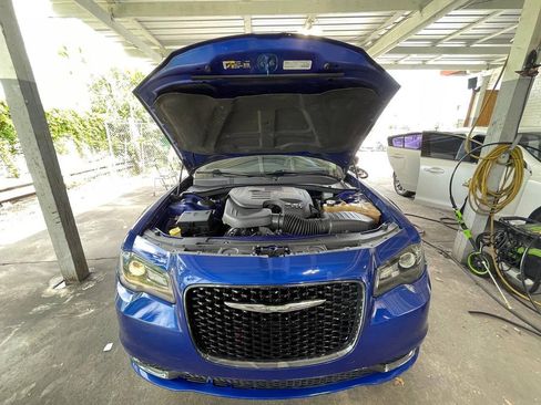 Used 2019 Chrysler 300 Touring w/ Sport Appearance Package RWD image 2