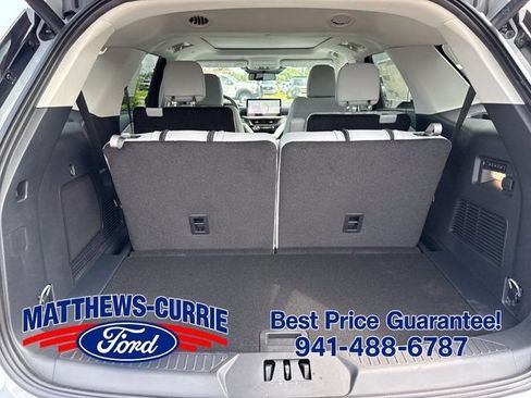 New 2026 Ford Explorer Platinum w/ LUX Leather Package AWD/4WD image 14