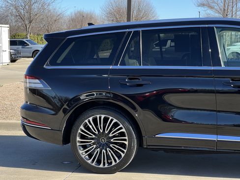 Used 2020 Lincoln Aviator Black Label w/ Dynamic Handling Package image 11