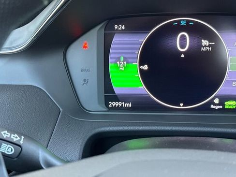 Used 2023 Chevrolet Bolt EUV LT w/ Driver Confidence Package image 26