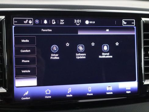 Used 2023 Chrysler Pacifica Touring-L FWD image 40