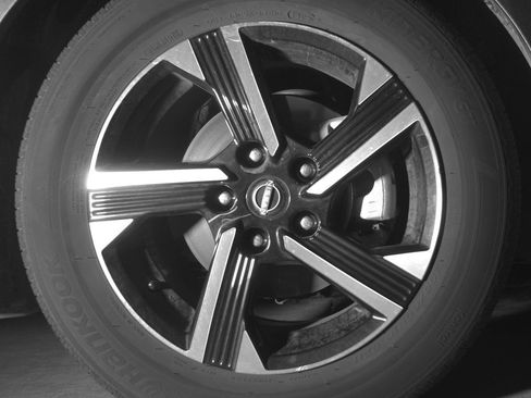 Used 2025 Nissan Sentra SV image 13