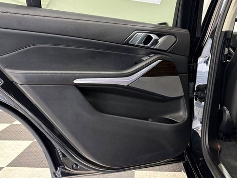 Used 2023 BMW X7 xDrive40i AWD/4WD image 26