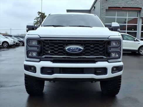 Used 2023 Ford F250 Lariat w/ Lariat Ultimate Package AWD/4WD image 6