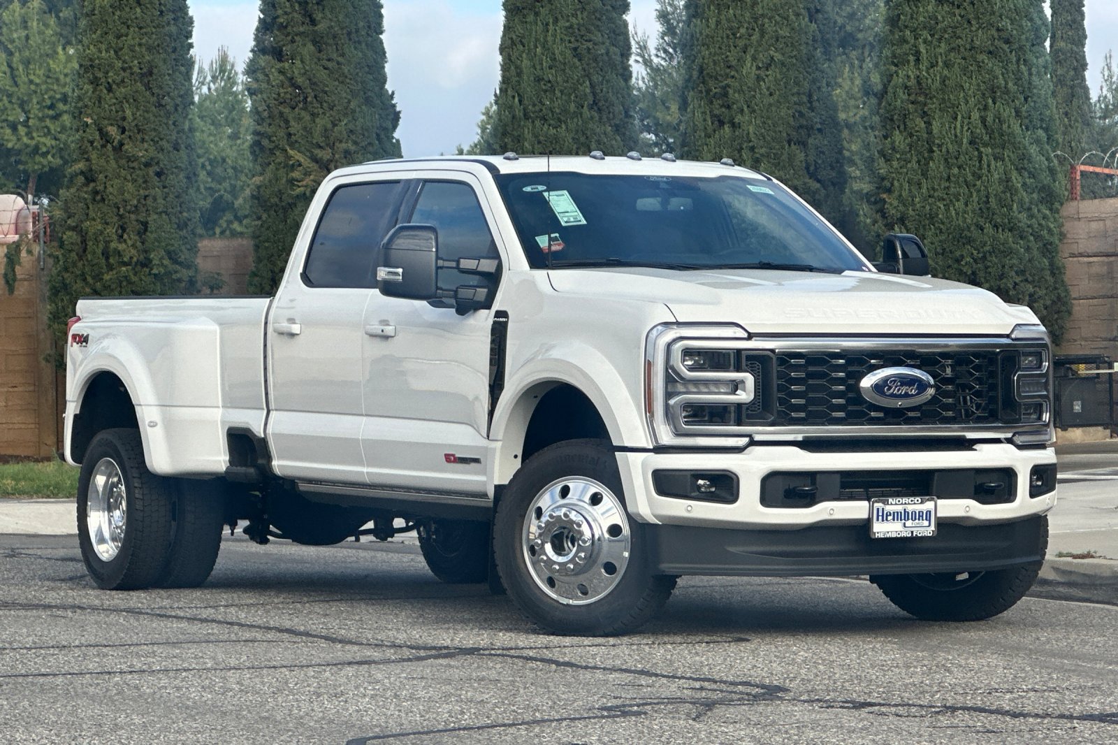 New 2026 Ford F450 Platinum AWD/4WD image 2