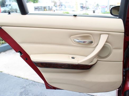 Used 2011 BMW 335i Sedan image 43