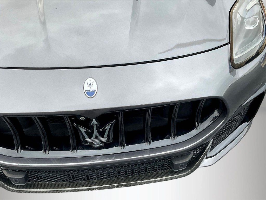Used 2023 Maserati Grecale Modena AWD/4WD image 33