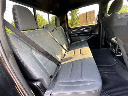 Used 2022 Chevrolet Silverado 2500 Custom w/ Custom Value Package AWD/4WD image 27