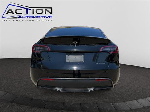 Used 2022 Tesla Model Y Performance image 6