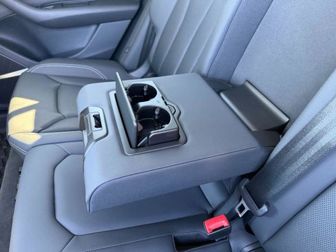 Used 2022 Audi Q8 Premium Plus w/ Premium Plus Package image 49