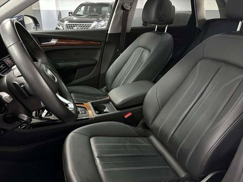 Used 2023 Audi Q5 2.0T Premium Plus w/ Premium Plus Package AWD/4WD image 16