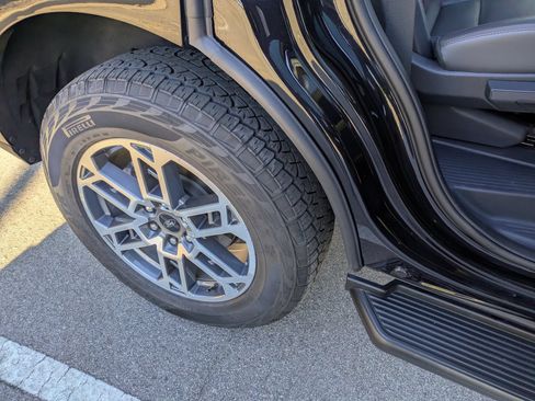 Certified 2025 Ford Expedition Active AWD/4WD image 36