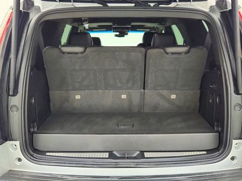 Used 2020 Cadillac Escalade Platinum image 25