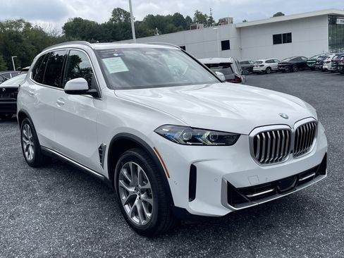 Certified 2026 BMW X5 xDrive40i AWD/4WD image 3