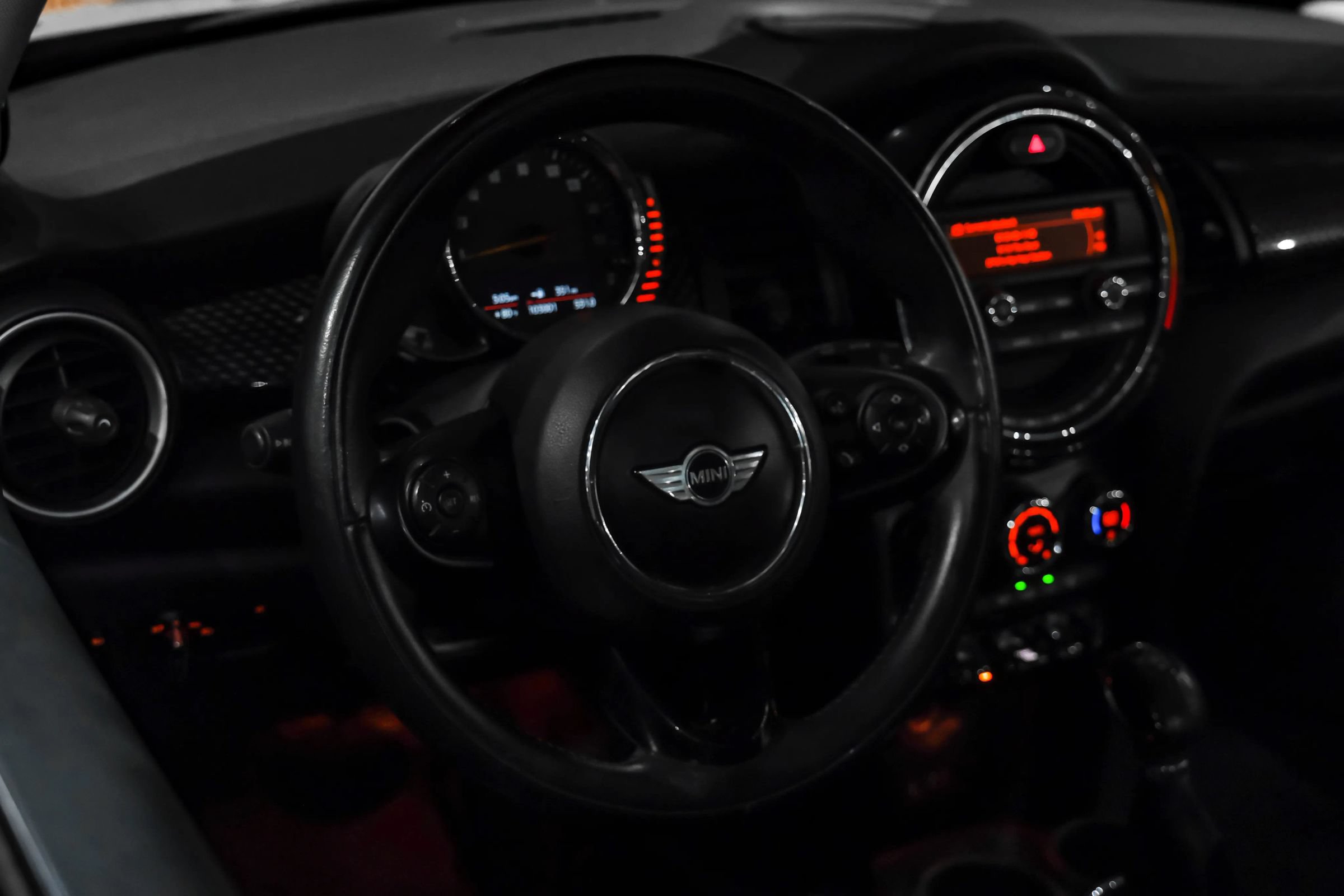 Used 2015 MINI Cooper S FWD image 17