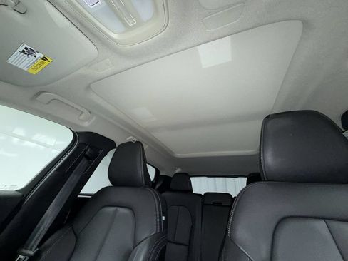 Used 2025 Volvo XC40 B5 Core AWD/4WD image 23
