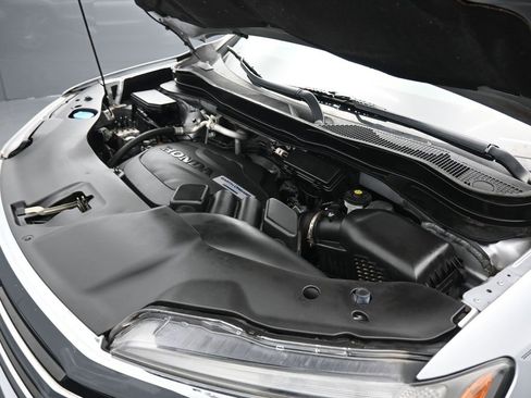 Used 2016 Honda Pilot Elite image 62