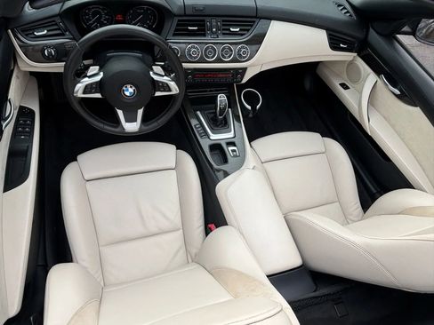 Used 2009 BMW Z4 sDrive35i image 29