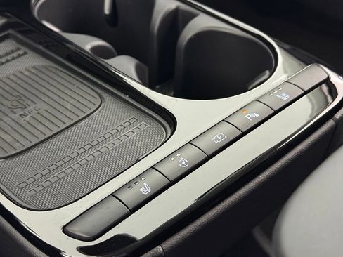 Used 2025 Hyundai Ioniq 5 SEL image 19