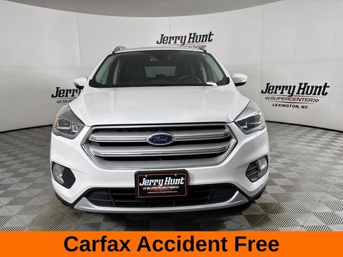 Used 2019 Ford Escape Titanium FWD image 3