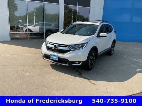 Used 2018 Honda CR-V Touring image 2