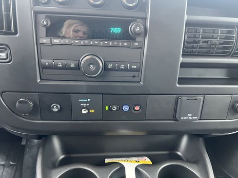 New 2025 Chevrolet Express 3500 w/ Driver Convenience Package image 9