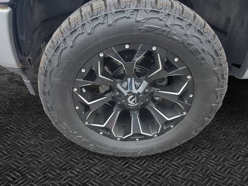 Used 2020 Ford F150 XLT w/ Equipment Group 302A Luxury AWD/4WD image 11