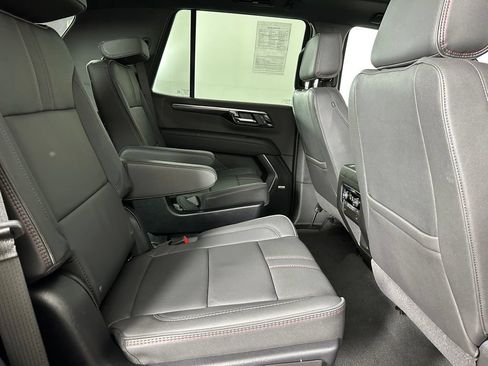 Used 2025 Chevrolet Tahoe RST w/ Comfort Package AWD/4WD image 30