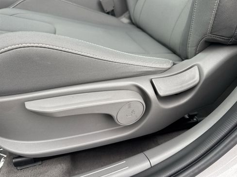Used 2023 Hyundai Elantra SEL w/ Convenience Package image 24