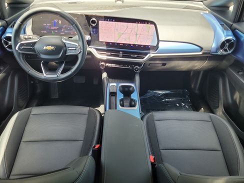 Used 2024 Chevrolet Equinox EV LT FWD image 18