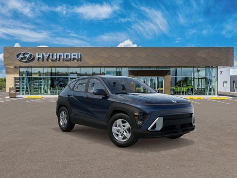 New 2027 Hyundai Kona SE FWD image 2