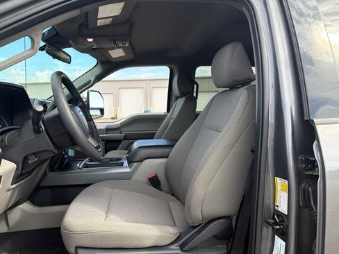 Used 2021 Ford F250 XLT w/ XLT Premium Package AWD/4WD image 11