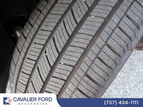 Certified 2026 Ford Explorer Active w/ Active Comfort Package AWD/4WD image 44