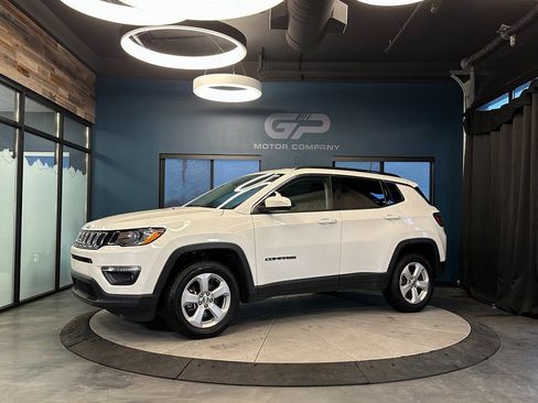 Used 2021 Jeep Compass Latitude w/ Convenience Group AWD/4WD image 7