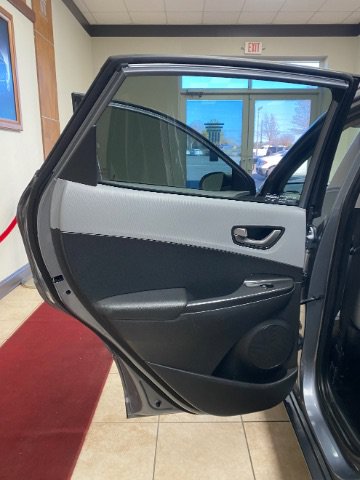 Used 2021 Hyundai Kona Ultimate FWD image 11